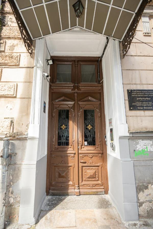 Barnaba Apartment Tbilisi Bagian luar foto