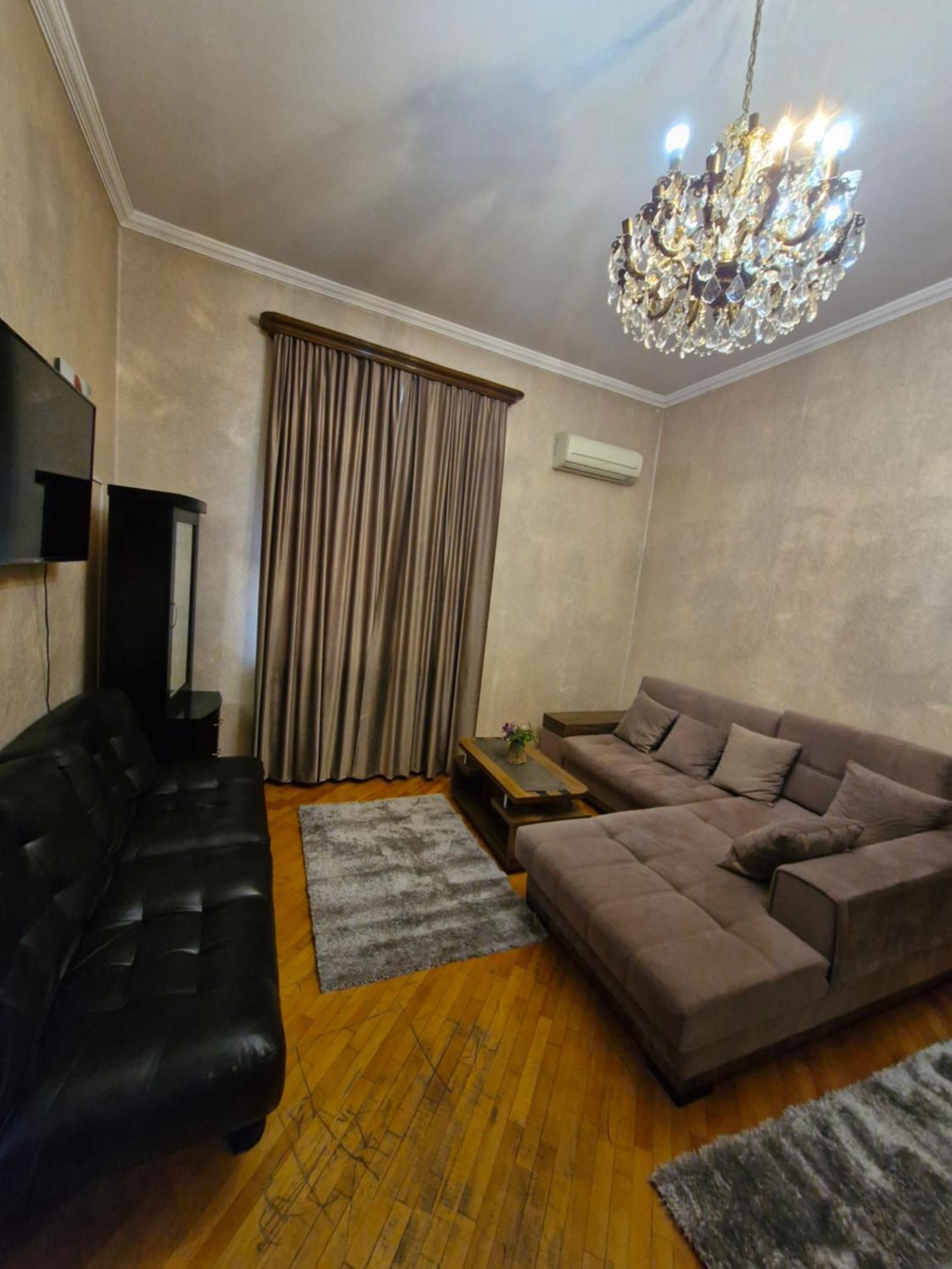 Barnaba Apartment Tbilisi Bagian luar foto