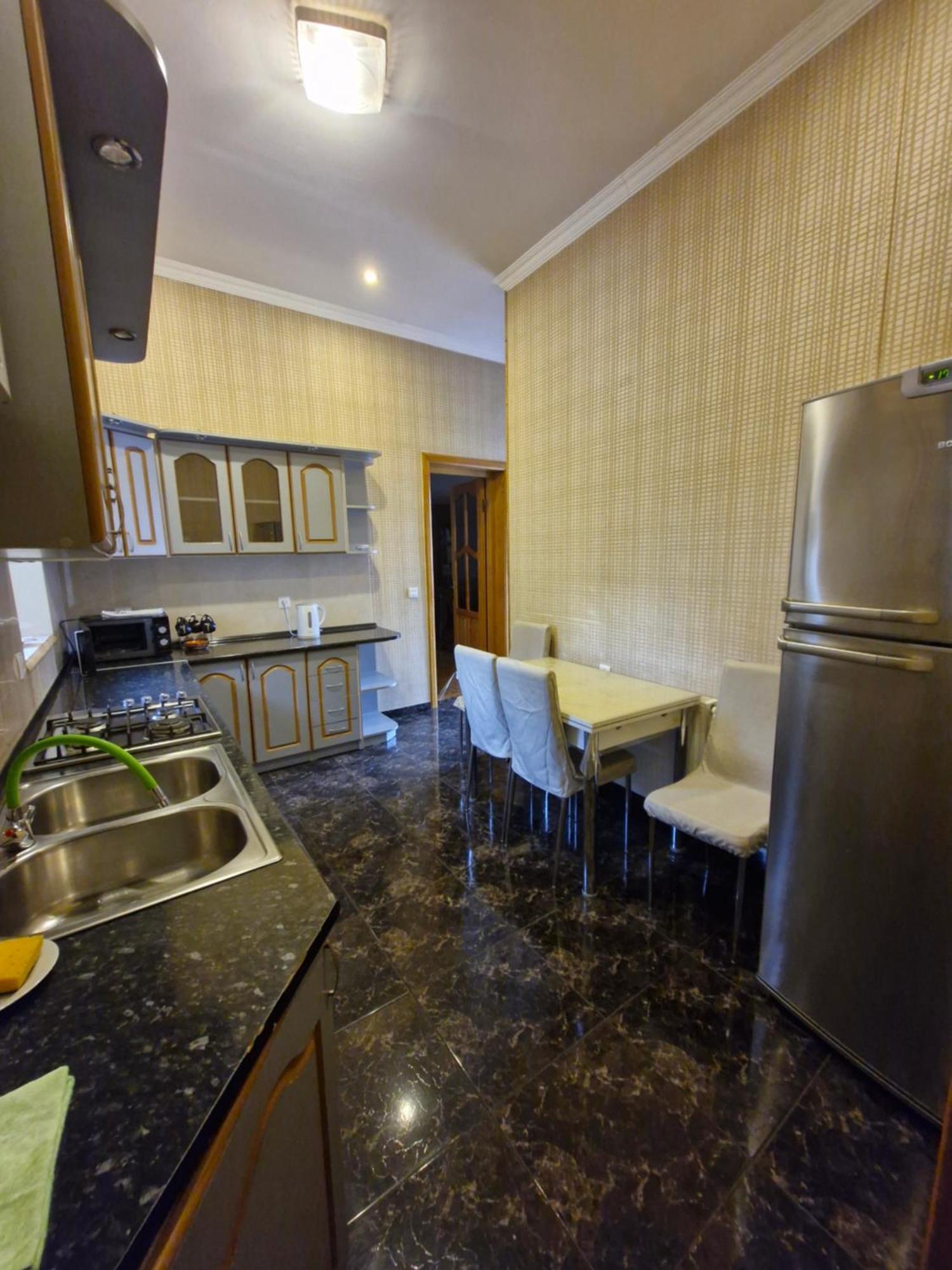 Barnaba Apartment Tbilisi Bagian luar foto