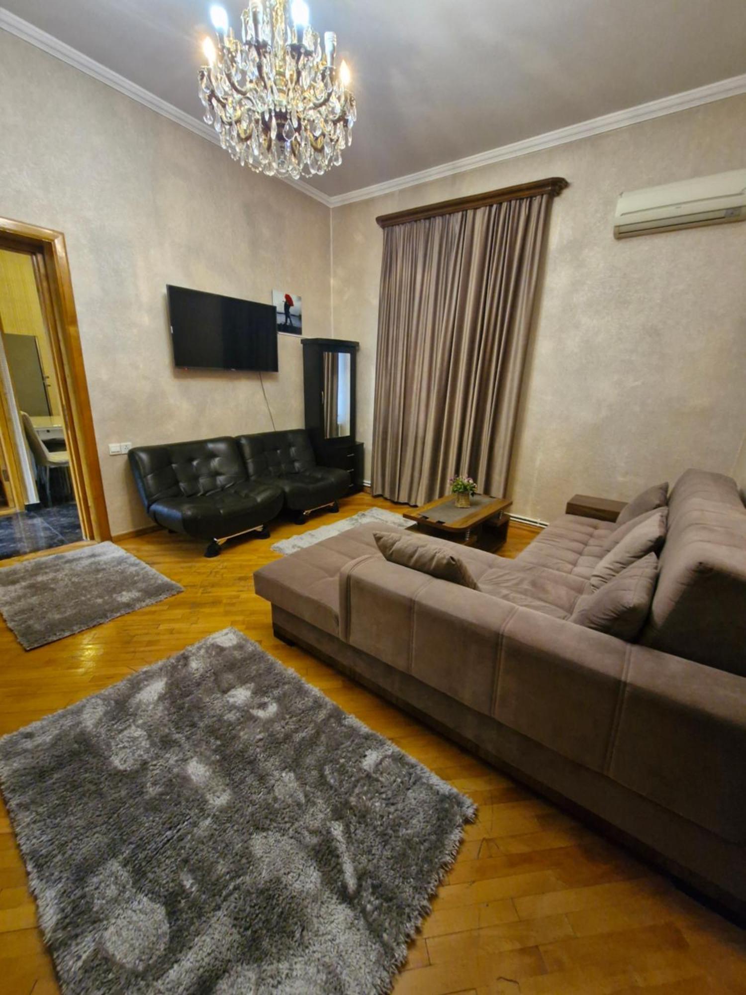 Barnaba Apartment Tbilisi Bagian luar foto