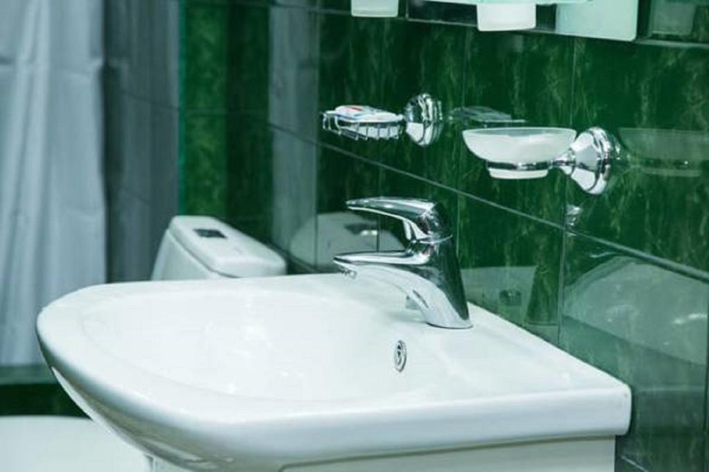 Barnaba Apartment Tbilisi Bagian luar foto