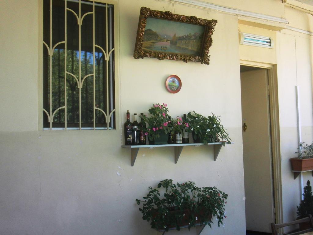 Barnaba Apartment Tbilisi Bagian luar foto